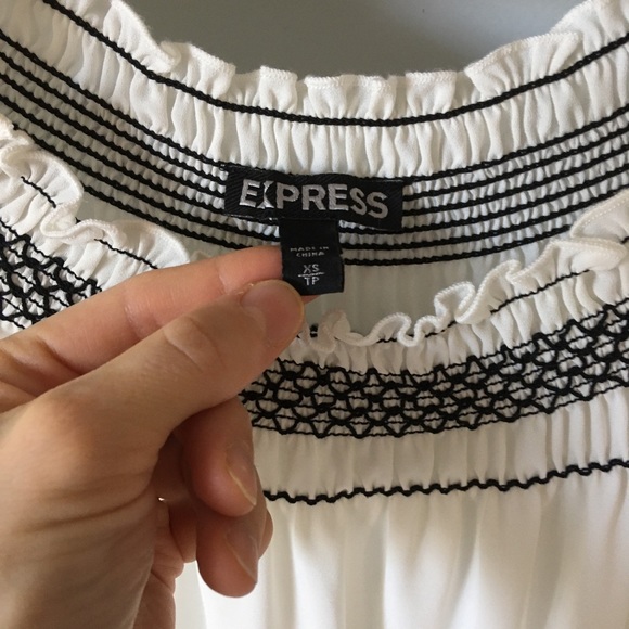 Top - Picture 2 of 3